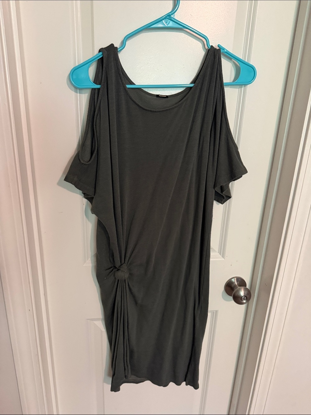 Monrow Cold-Shoulder Knot Midi Dress - Charcoal Gray